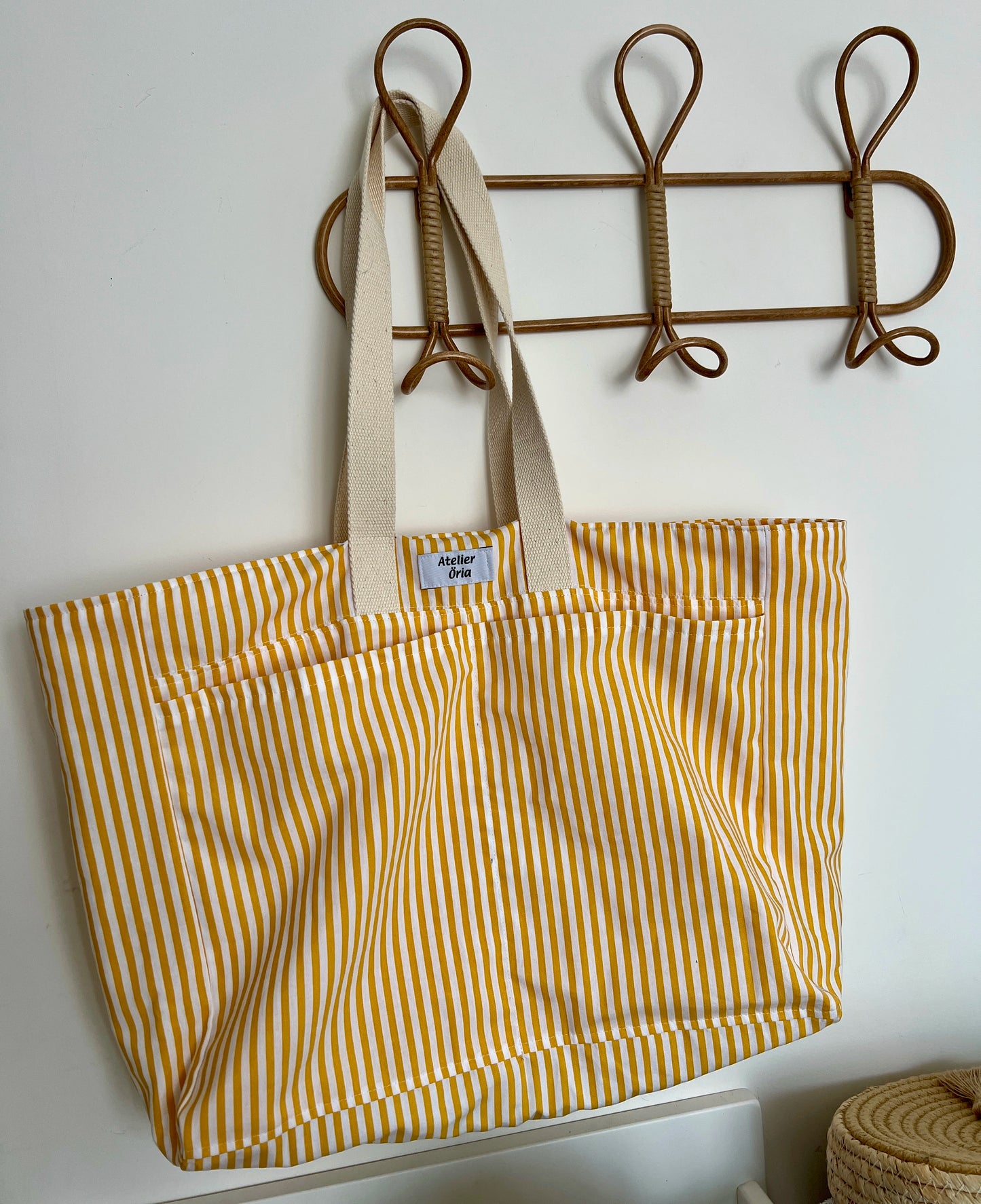 Tote bag
