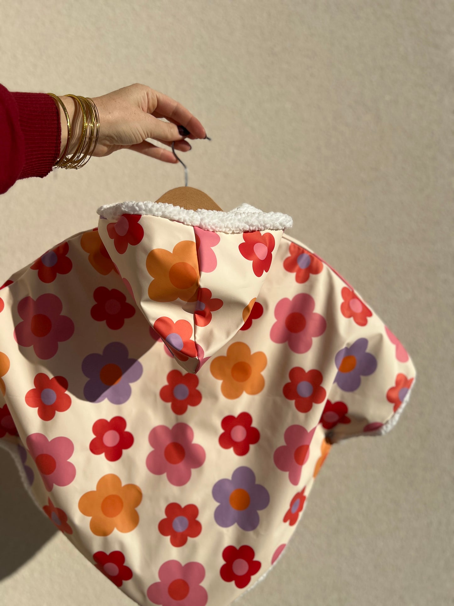 Cape de pluie Victoire ( taille 6 mois ) EN STOCK