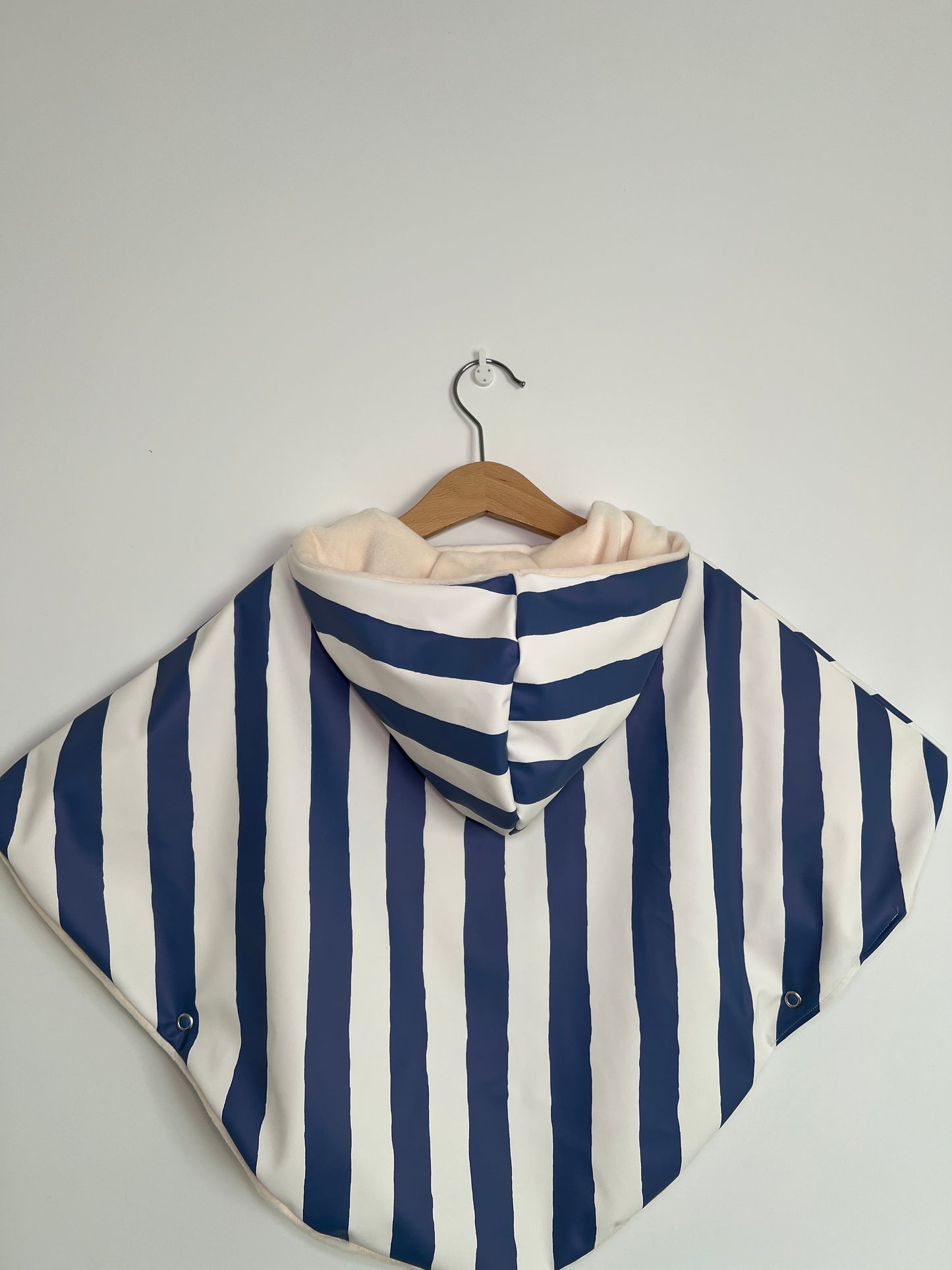 Cape de pluie Marin en stock